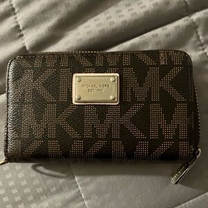 Michael Kors Gold Interior Card Wallet